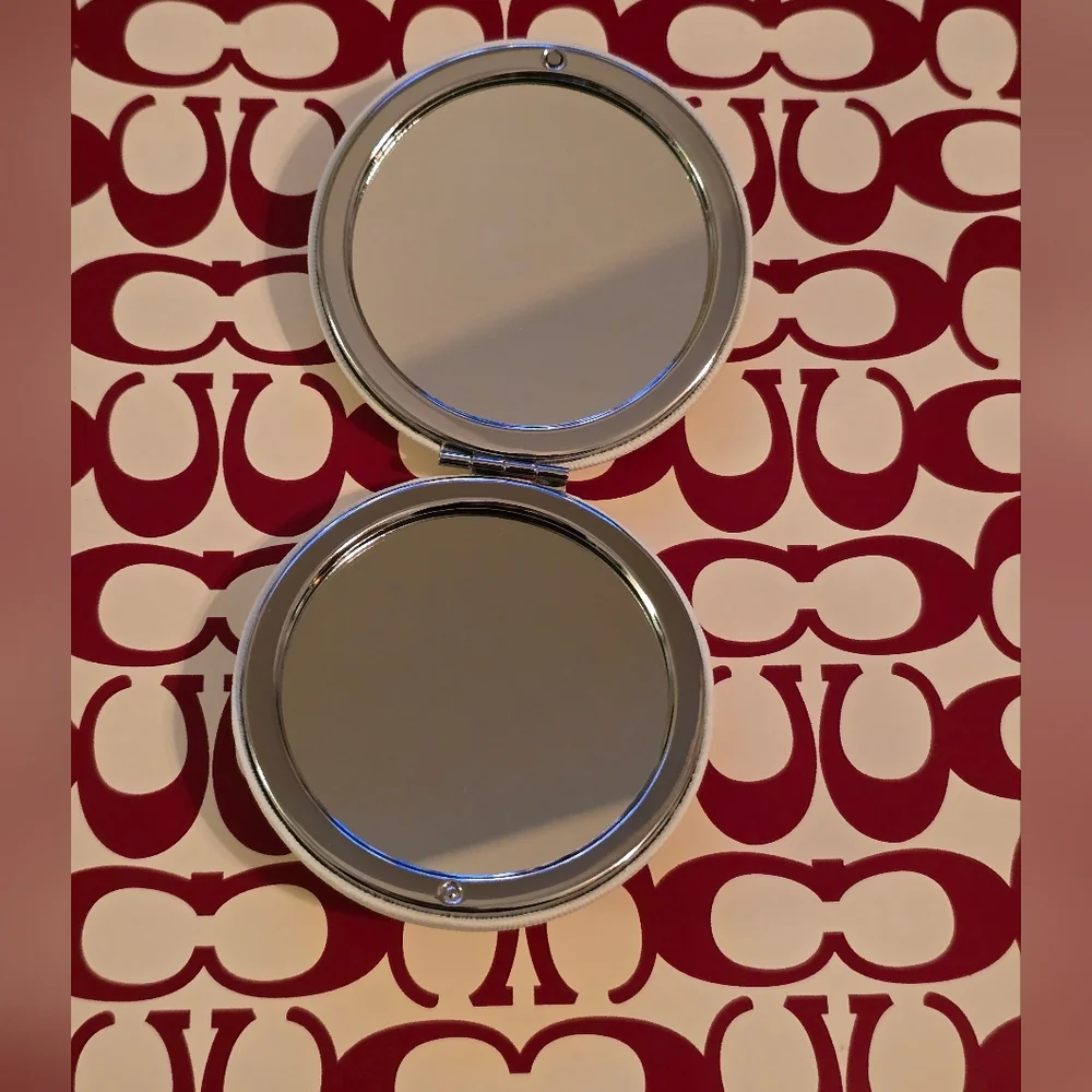 Beautiful Bee Compact Mirror NEW